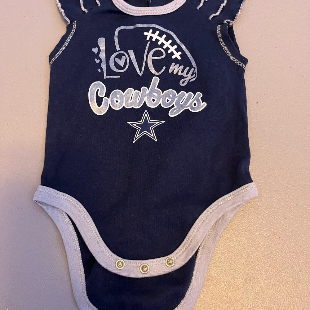 NFL Dallas Cowboys onies 3/6 months